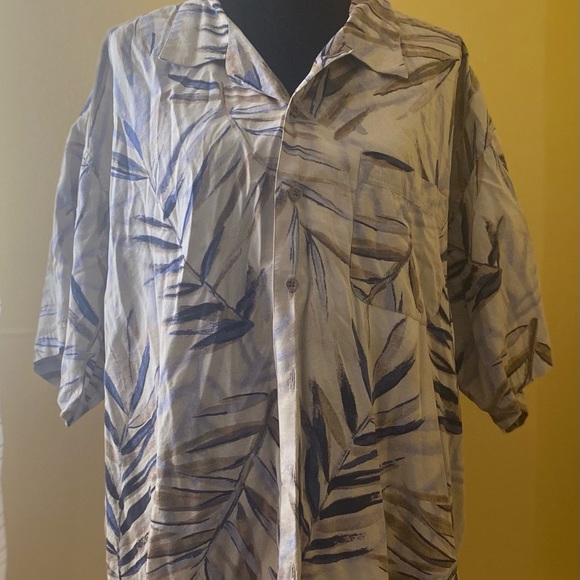 Men’s Beach Shirt - Picture 3 of 4